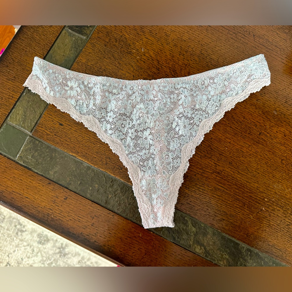 *NEW*Sz L*VS*Lingerie thong